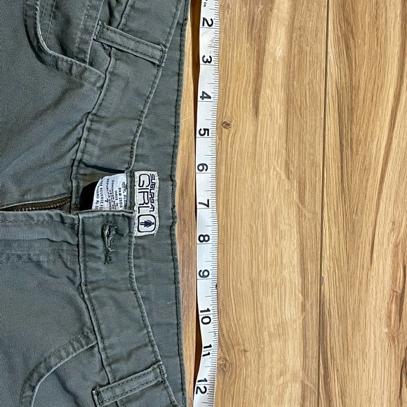 Shorts - Picture 4 of 4